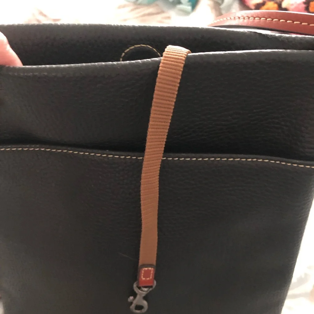 Dooney & Bourke Crossbody Black - Picture 4 of 5